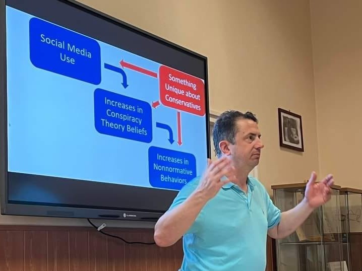 ELTE Social Psychology tweet media