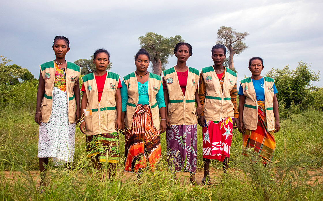 Women are oftentimes not included in conservation work around the world, but this community-based conservation group in Madagascar, alongside our Conservation Partner <a href="/FANAMBY/">FRIENDS OF FANAMBY</a>, is providing opportunities to change that.  Read the story here: conservationallies.org/x9x2

#womeninstem