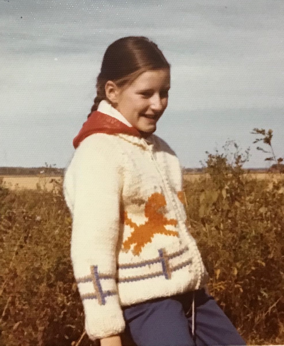 JenGilroy1's tweet image. From my favourite colour to how Tech Guy &amp;amp; I met &amp;amp; more. Five random things for those who'd like to know more about me.

A "bonus" sixth is that my mom made the sweater I'm wearing in this childhood photo.
jengilroy.com/.../five-rando…
#blog #authorlife #randomthings #blogpost