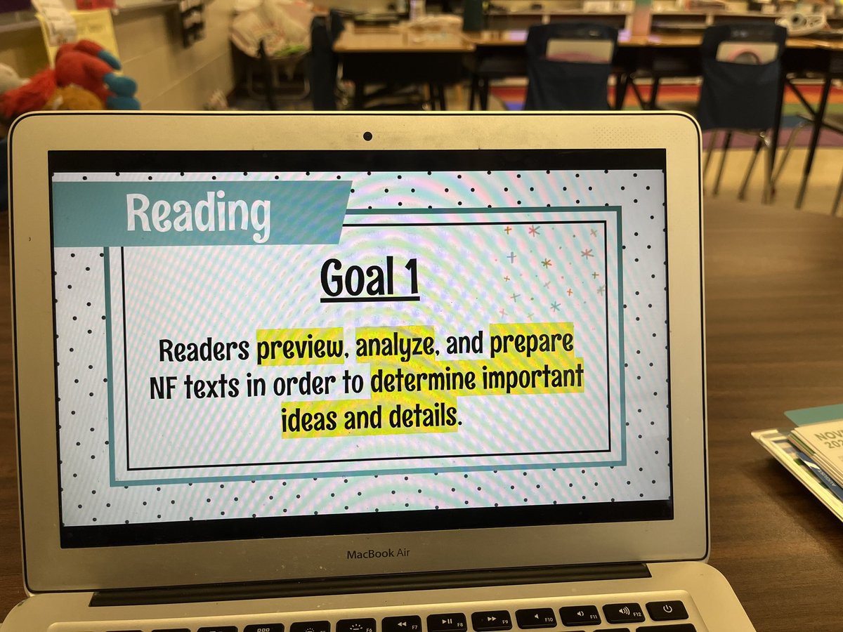 It all comes back to our reading goals! 📚 3rd grade readers are preparing their notebooks with questions they have on their topics, and identifying subtopics to determine key ideas and details!