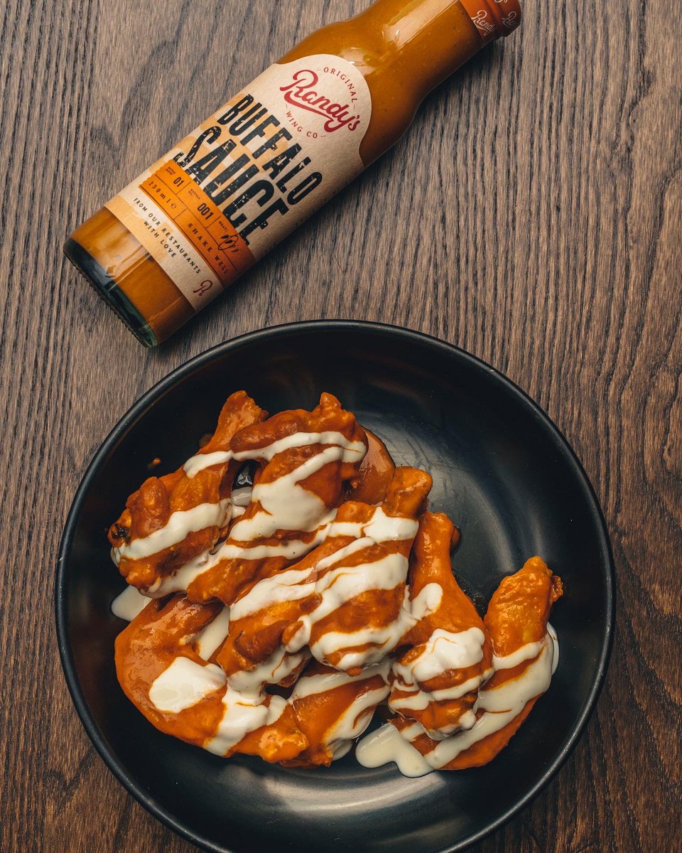 Randy's Wing Bar tweet media