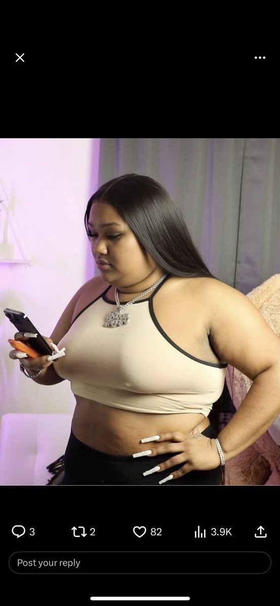 nijheaaniah's tweet photo. fashion nova always doing this goofy shit 😭😭😭 https://t.co/T5w8e23O4F