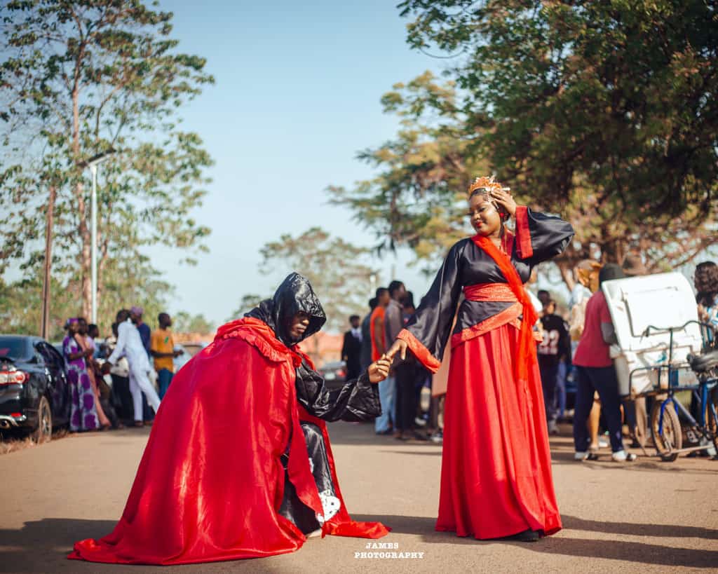 FutaBro's tweet image. This or that? 

#InvictaCostumeDay #Futabro