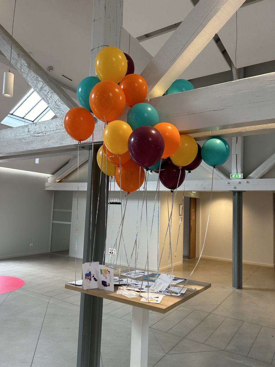 FrancePssm's tweet image. 🙌 Hier, PSSM France était au Creator Lab !

🎤 PSSM France a pu présenter le secourisme en santé mentale à une cinquantaine de créateurs de contenu.

#pssm #santementale #creatorlab