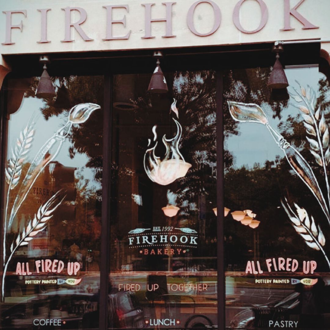 4PFoods's tweet image. We feel incredibly grateful to collaborate with a local bakery, Firehook Bakery to bring you the most delightful baked goods this holiday season, directly benefiting our local community.🫶🥧Photo Credit: Firehook Bakery #pie #localbakery #foodie #dmv #firehookbakery #baked