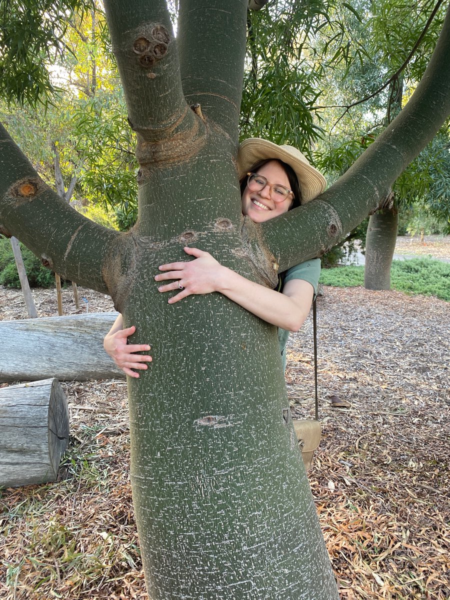 BryanDechart's tweet photo. 💚Happy Birthday @AmeliaRBlaire!💚

We love you!  This world is so lucky to have you in it! Celebrate this beautiful soul's birthday with us 
🍃LIVE in 1 Hour🌿 on https://t.co/HL4I6w3GxB https://t.co/UP5mIgVTTM