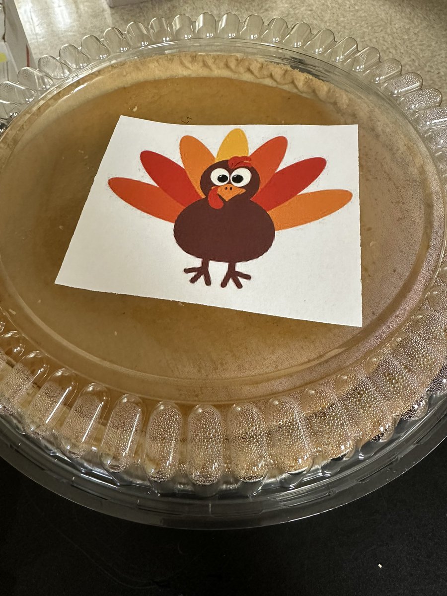 jjgerwig's tweet photo. Time with our school family! Turkey scavenger hunt and potluck! https://t.co/eufzqJfkWk