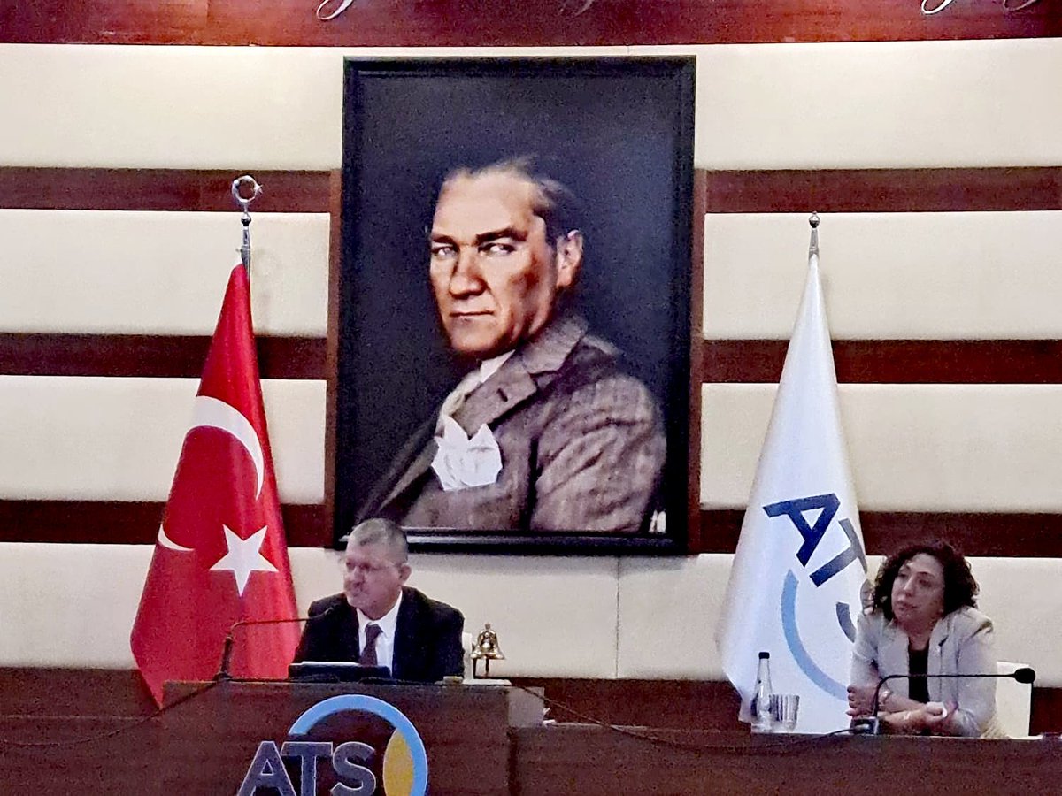 Antalya Ticaret ve Sanayi Odası Kasım ayı olağan  Meclis Toplantımızı gerçekleştirdik. Kent ekonomisine ve sektörlerine katkı sağlayan her Meclis Üyemize teşekkür ediyorum.