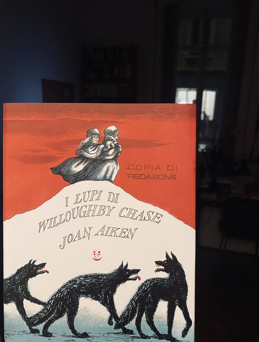 “I LUPI DI WILLOUGHBY CHASE” di Joan Aiken, la più grande autrice per ragazzi che probabilmente non avete mai letto
Silvia Schiavo <a href="/minimaetmoralia/">minima&moralia</a> minimaetmoralia.it/wp/libri/i-lup… <a href="/liborioconca/">Liborio Conca</a> 

Cavoli a merenda <a href="/adelphiedizioni/">Adelphi Edizioni</a> 
Traduzione di <a href="/IreneBll16/">Irene Bulla</a>