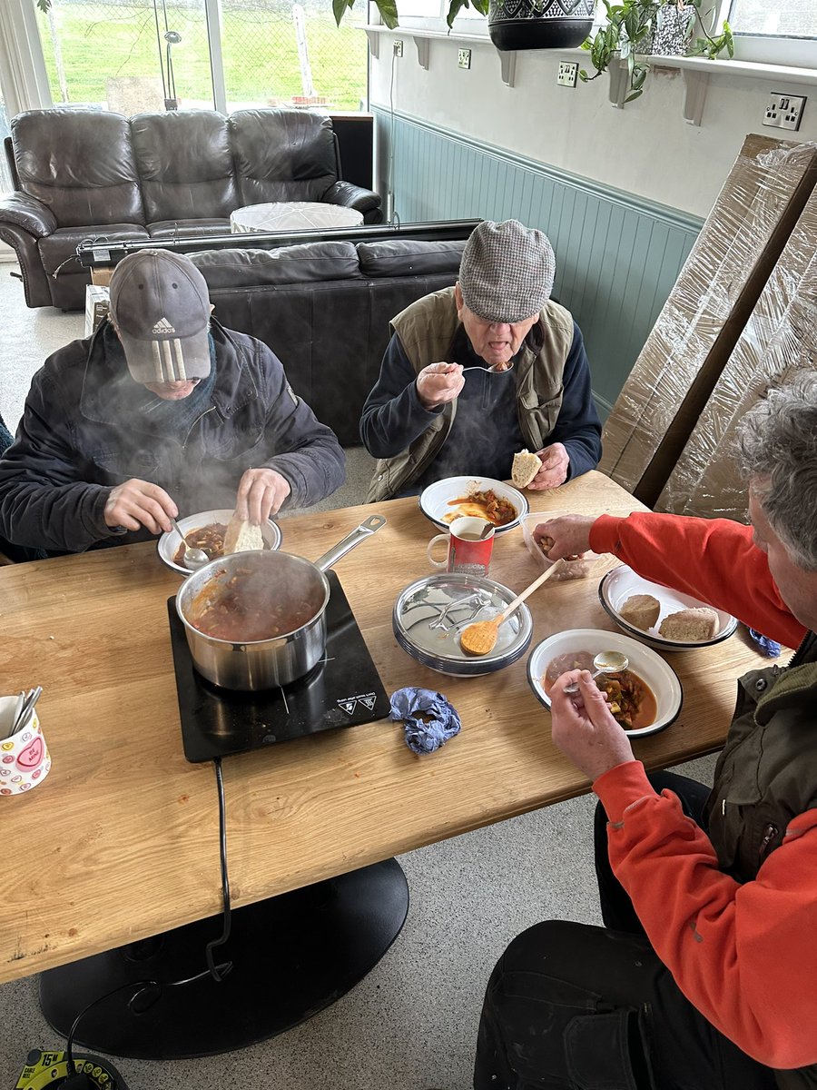 _thehungryguy's tweet photo. COOK, SHARE, EAT, TALK

Thanks @MenShrewsbury for allowing us to take our pilot scheme one step forward

The objective is to provide a safe, social environment to build confidence, learn skills and eat delicious food!

I hope everyday can be this much fun!

@ShrewsFoodHub https://t.co/vJjBz1C86m