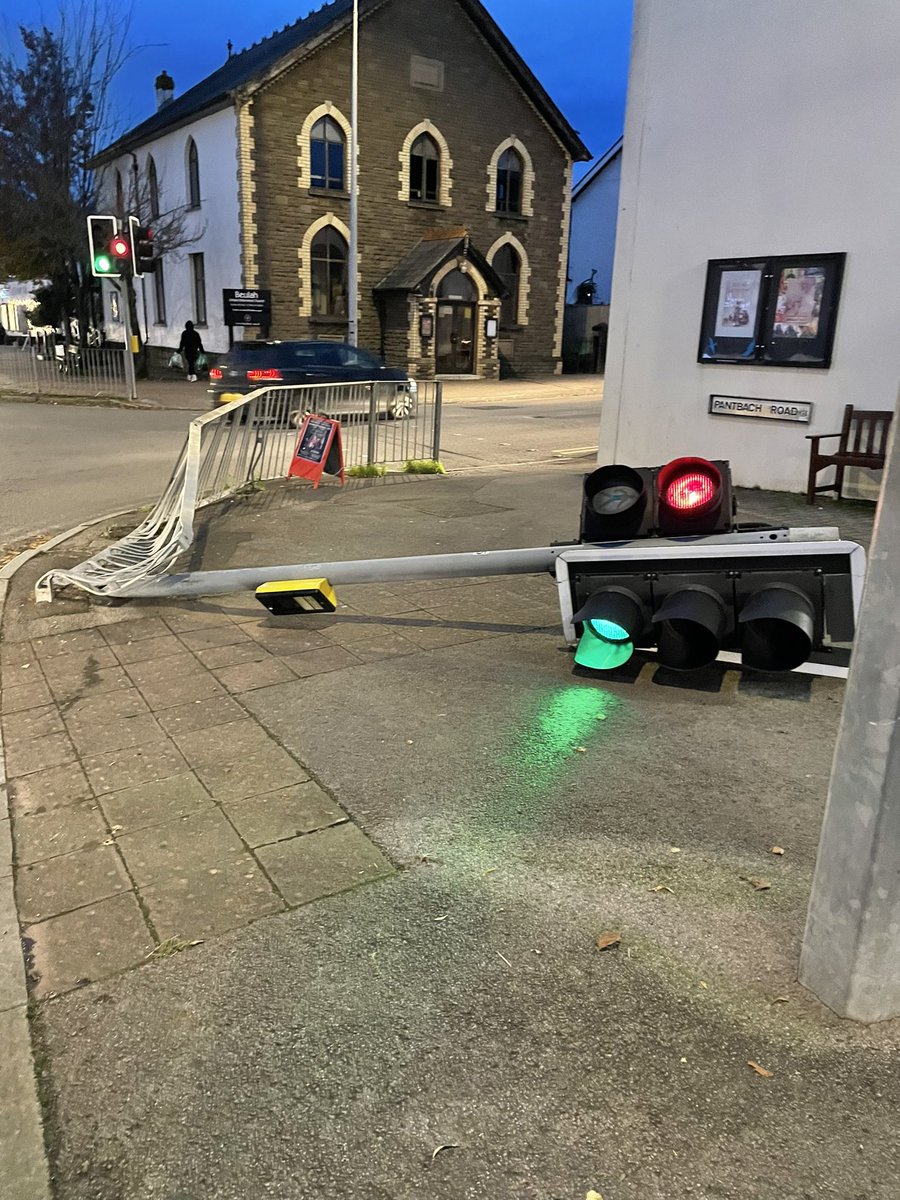 Rupert & Fran Sykes tweet media