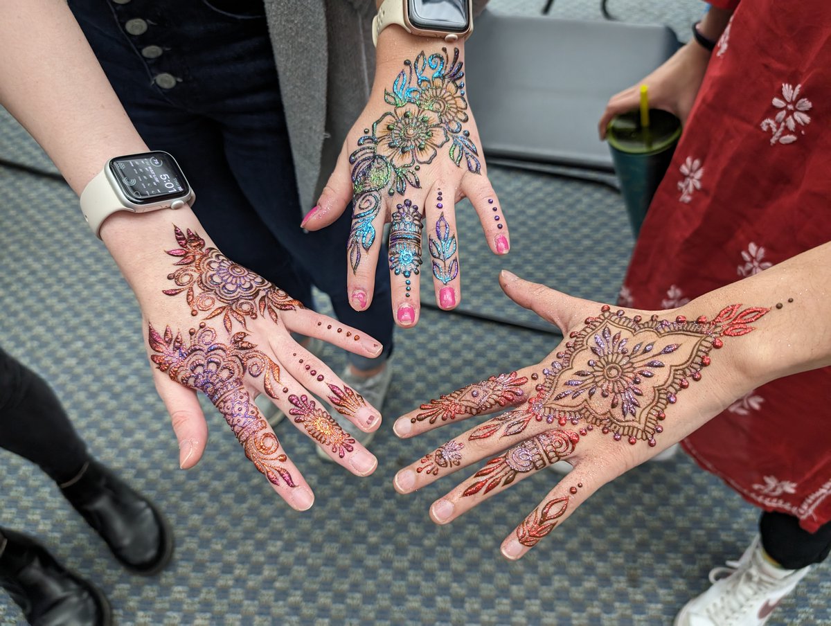 tektronix's tweet photo. πβ¨ Last week #Tektronix's EFRG groups (WIT and EDGE) came together to orchestrate a Festival & #Diwali Celebration! Featuring delicious food, refreshing drinks, & engaging fall activities like pumpkin painting & cornhole. Thanks to all who helped setup this event. #WorkAtTek https://t.co/WEWoynaQ2g