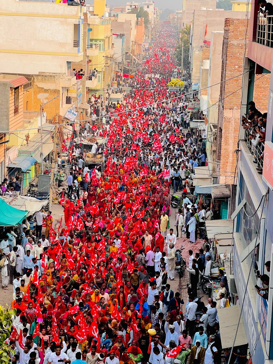 *Thousands Vouch Support for Comrade Girdhari Lal Mahiya in Massive Public Meeting and Rally at Sri Dungargarh*

On 21 November 2023, approaching the end of the Rajasthan Assembly election campaign, thousands of people, including a large number of women, jam-packed the Dussehra