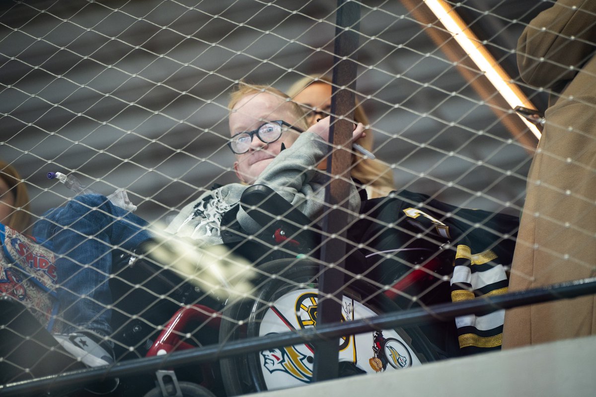 Boston Bruins tweet media