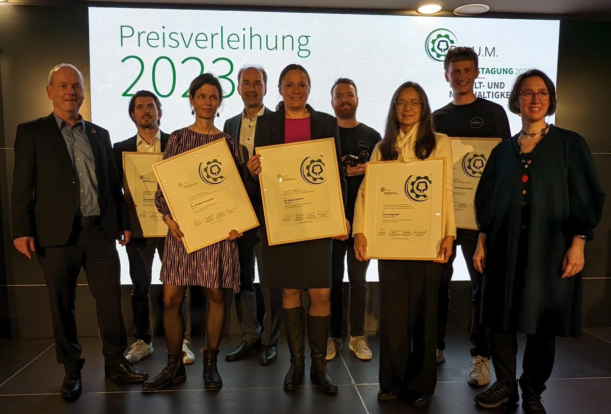 Das war die Verleihung des #BAUMPreis23. Wir gratulieren allen Preisträger:innen noch einmal ganz herzlich! Detaillierte Porträts unter baumev.de/preistraegerin…