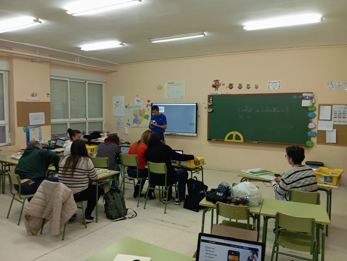 CientíficoTec CFIECR tweet media