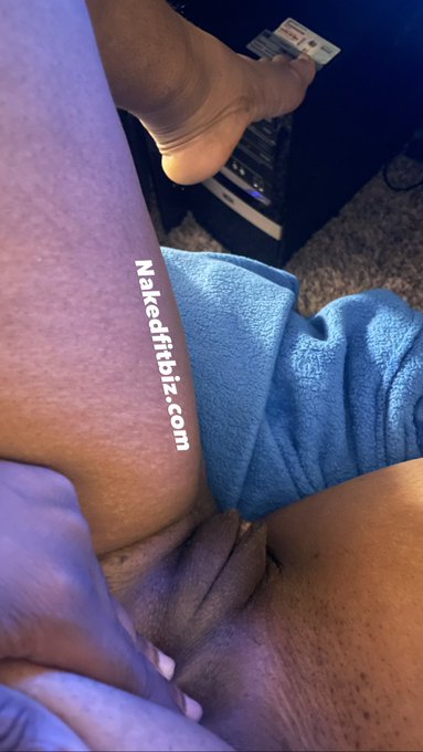 Huh? Oh we just workin.. 😏😈 [JOIN ONLYFANS FOR MORE] 🎥 .. https://t.co/cDnGXraGdB 📲  https://t.co/F67jh749oC