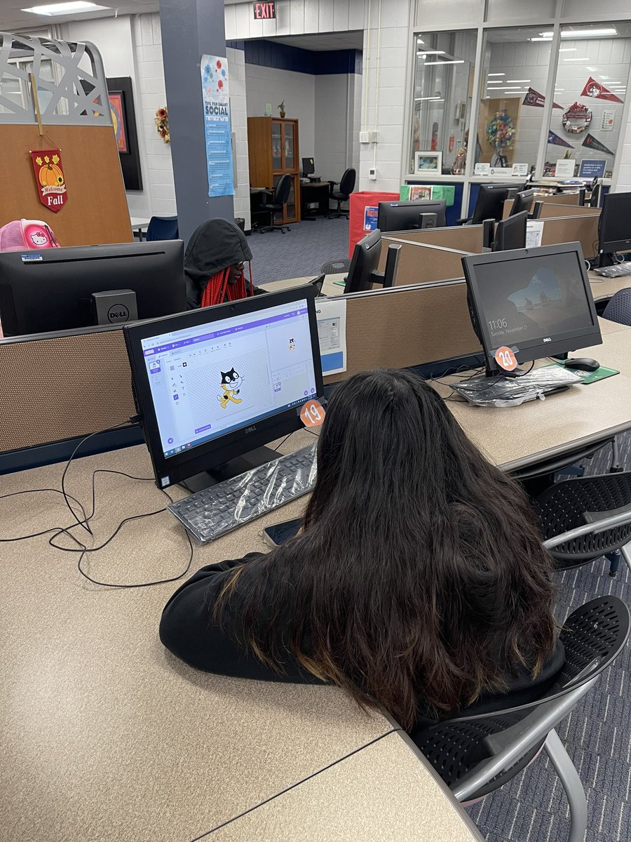 rnhmedia's tweet image. Thank you @BenedictEDU for helping @rnhmedia kick off #HourofCode! @RNECavaliers #futurecoders