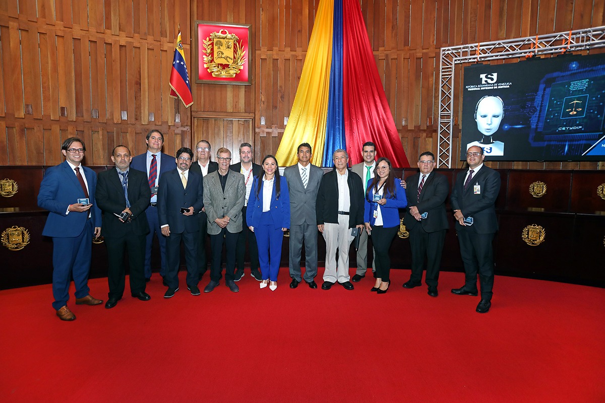 #Politica | TSJ realizó segundo conversatorio sobre uso de tecnología en función jurisdiccional

Amplía la información aquí: goo.su/mfztsX

#NoticieroVV #21Nov