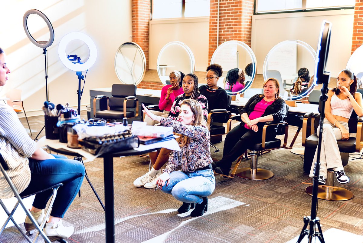 tlecfue's tweet image. Thank you @barbararodriguez.co for a great makeup demo session yesterday! We enjoyed having you and look forward to having you back with us soon!  #makeupartist #makeuptutorial #makeup