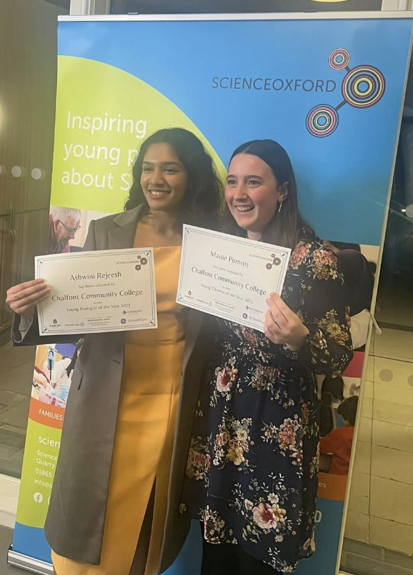 CCChalfonts's tweet photo. Aswini & Maisie who were nominated & attended the local young scientist of the year competition to represent The Chalfont. This is a prestigious event where the girls met professional from Stem Careers & met other fellow nominees. Well done Girls! #stem #alevelchem #alevelbio https://t.co/j5LCRHhUTa