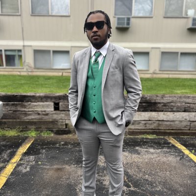 AY0_Jay's tweet photo. #NewProfilePic https://t.co/w1l4w9YT01