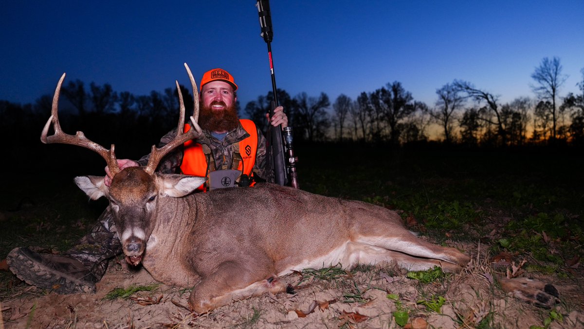DruryOutdoors's tweet photo. A Phase 8 Daily Double for @mattdrury81 and his camera guy @ScottHeminger! 🦌🦌 After Matt killed Sat. morning, the guys hopped back into a @HawkHunting blind to fill Scott’s final MO tag! 🏷️ Both hunts are already up on #DeerCast for you to watch right now! #deerseason23 https://t.co/S7mnDtoaqs