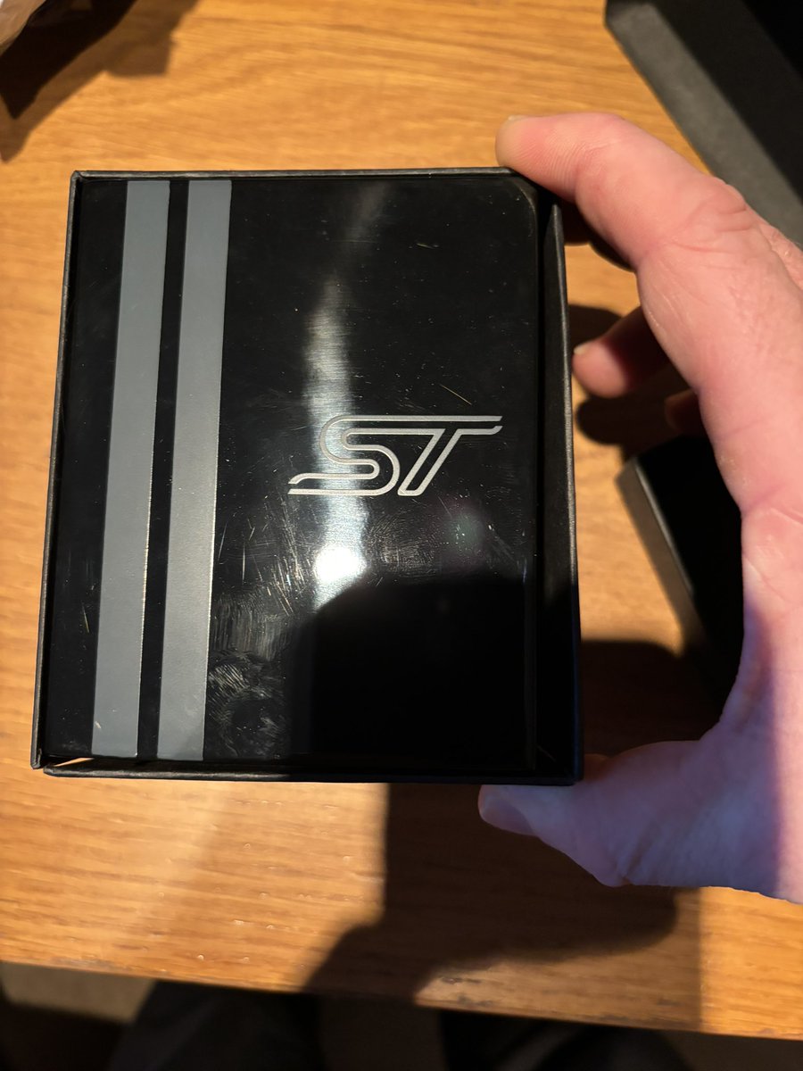 ThomasAndrew79's tweet photo. @forduk @FocusSTOC @FiestaSTOC I am trying to find the origins of this watch, I recall purchasing it some 15 years ago when I had my MkII focus ST (electric orange) can’t recall if it came from my local Ford
Dealership, anyone any idea? #focusST #fiestaST #STwatch https://t.co/kUnPlWsvUX