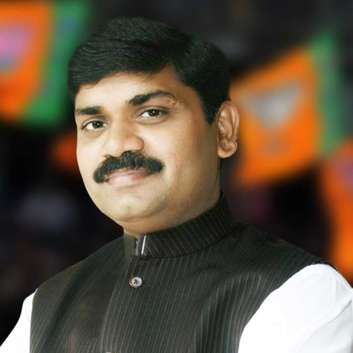 RaviGuptaBJYM's tweet photo. राष्ट्रीय पिछड़ा वर्ग आयोग के पूर्व सदस्य व भारत सरकार के पूर्व दर्ज़ा प्राप्त राज्यमंत्री श्री कौशलेंद्र पटेल जी को जनपद प्रतापगढ़ भाजपा का जिला प्रभारी बनाए जाने पर हार्दिक बधाई एवं शुभकामनाएँ।

@KSPBJP https://t.co/boO9hbzONM