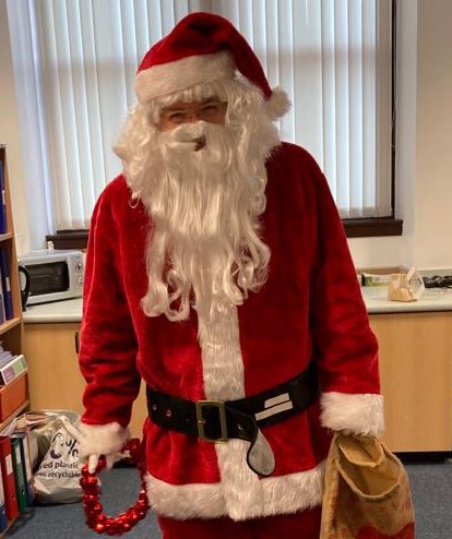 OfficialHGS's tweet photo. Guess who’s coming to our Christmas Fayre on Saturday?

But only if we’re all good!!!
@HGS_ParentCoun @HGSPupilSupport @homeechgs 
#itsHGS #itsSLC #itsSanta https://t.co/p2Mw5kPR8x