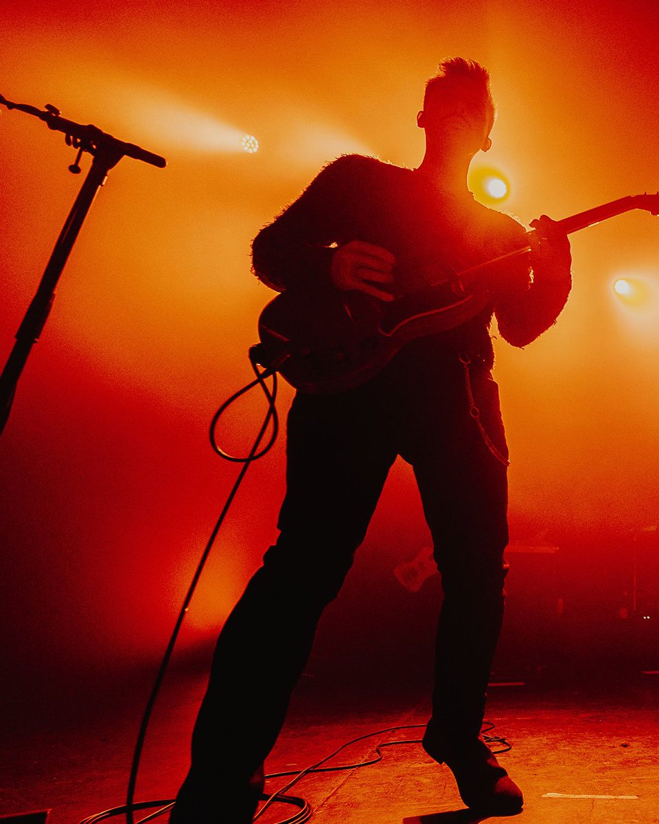 Nothing But Thieves tweet media