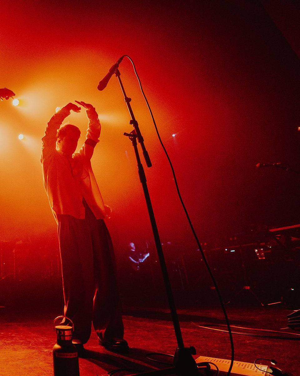 Nothing But Thieves tweet media