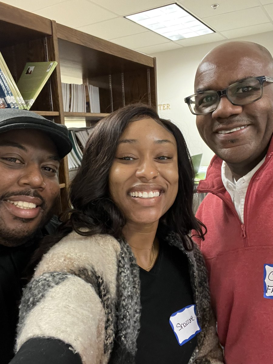 SharroneHonor's tweet photo. At the WS/FCS SEL Showcase, one of the presenters was our Principal at Hairston Middle School, Calvin Freeman. Once a Jaguar, always a Jaguar 🖤💛. @GCS_SEL_Office @GCSchoolsNC @wsfcs https://t.co/vurcQHPDna