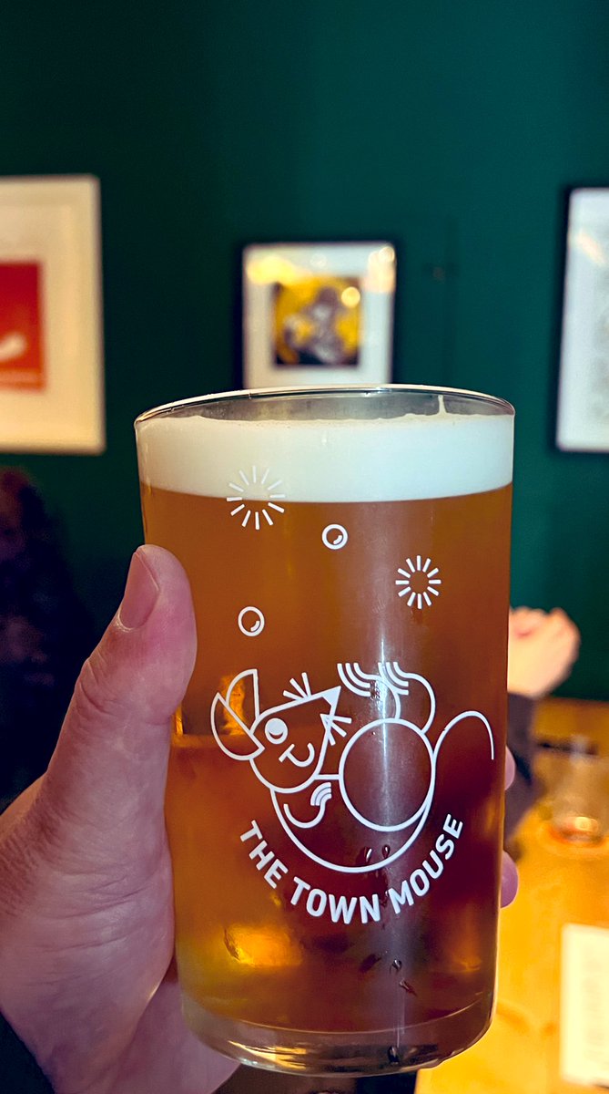 Nearly a month of CaskAlé abstinence (thanks to being in warmer climes) My return home has me clamming for it. Thank goodness for the <a href="/The_Town_Mouse/">The Town Mouse</a> who comes up trumps! That first one disappeared swiftly 👍