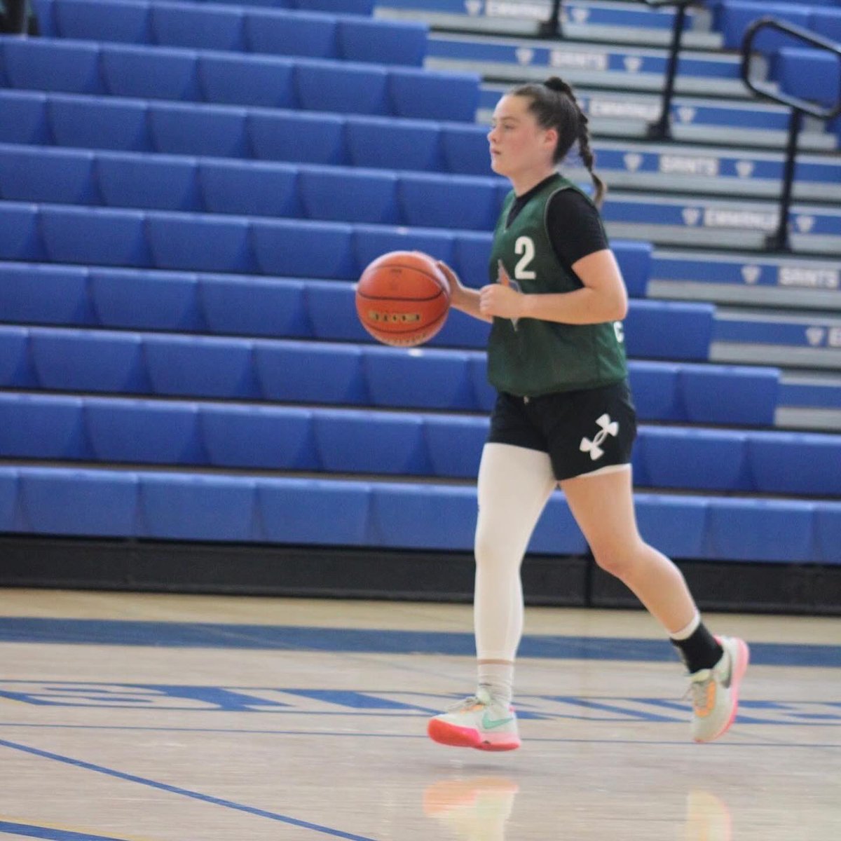 BayStateGames's tweet photo. Congratulations to Mia Gentile (@sb_raiders) on her commitment to study exercise science and play basketball at @ECGulls. Mia played on the Coastal team in the 2022 &amp; 2023 Girls Basketball Showcase.

#BSGAlum | #MovingOnUp https://t.co/QaC6EmEuGz