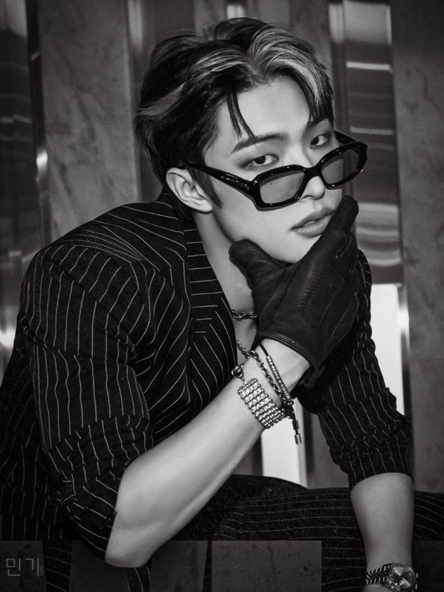 cybertiits's tweet image. My back shot sound like bongos 🪘

#AtinySelfieDay #ATSD #MINGI #에이티즈