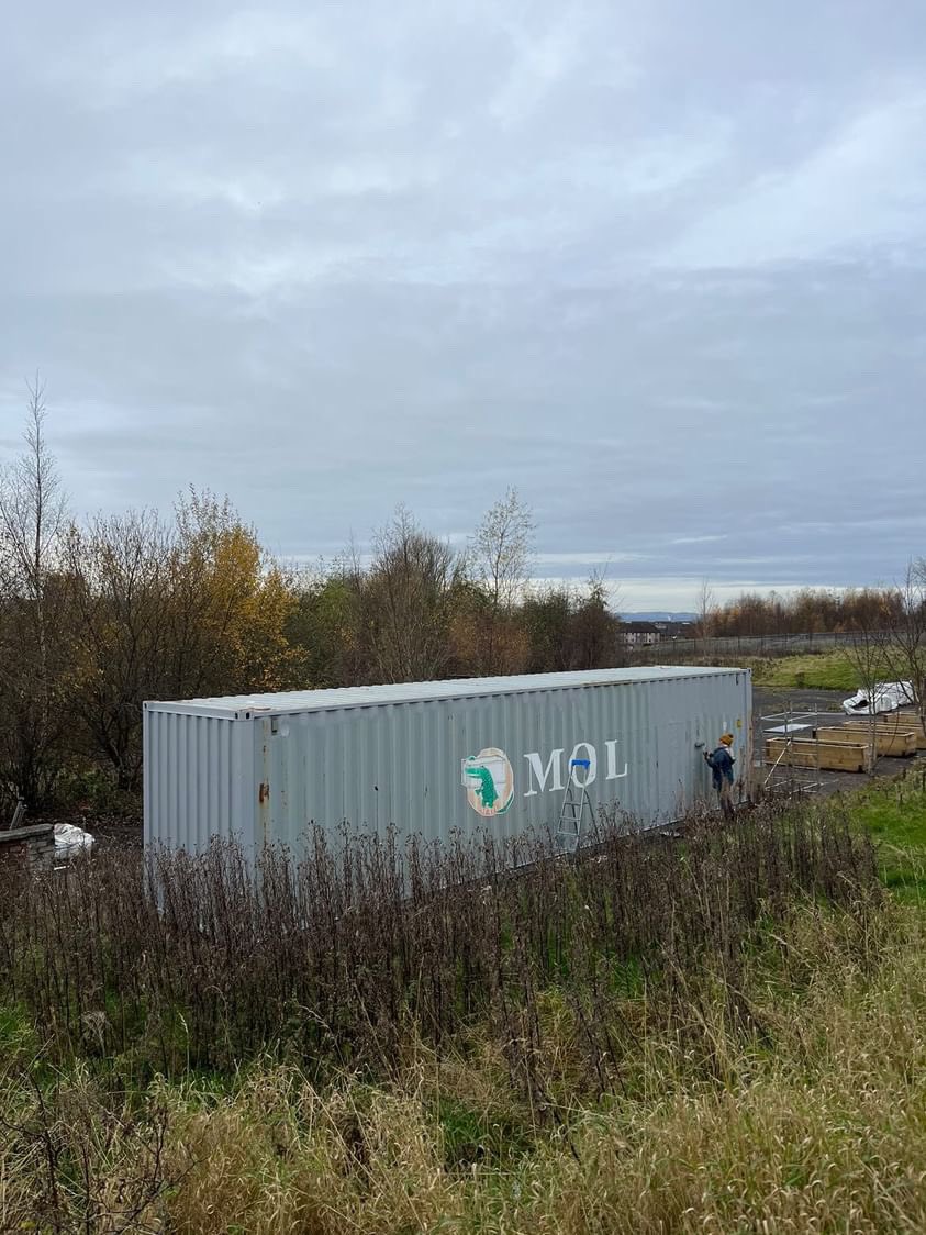 Painting in the Winter. Im sure more sensible folk would advise against it but here we go chasing down the last ounce of daylight priming one heck of a big canvas for some brightly coloured fun. 

Hope to put my money where my mouth is on my pattern scaling abilities this week.