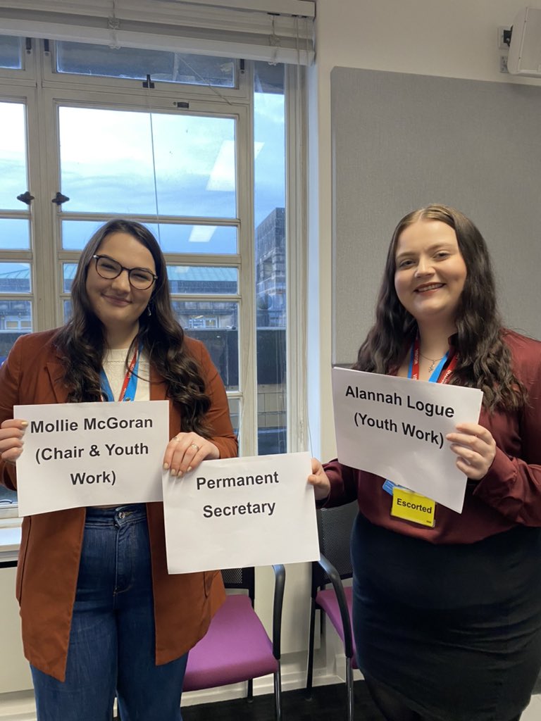 molliemcgoran's tweet photo. Huge thank you to the @scotgov Executive Team for having us takeover today! We talked all things Youth Work, Right to Food, Climate Change, UNCRC and we’re able to deliver the amazing Right Way training! 

I’m so proud of #TeamSYP today - you are all so amazing! 🫶 @OfficialSYP https://t.co/EqnWDcRdVJ