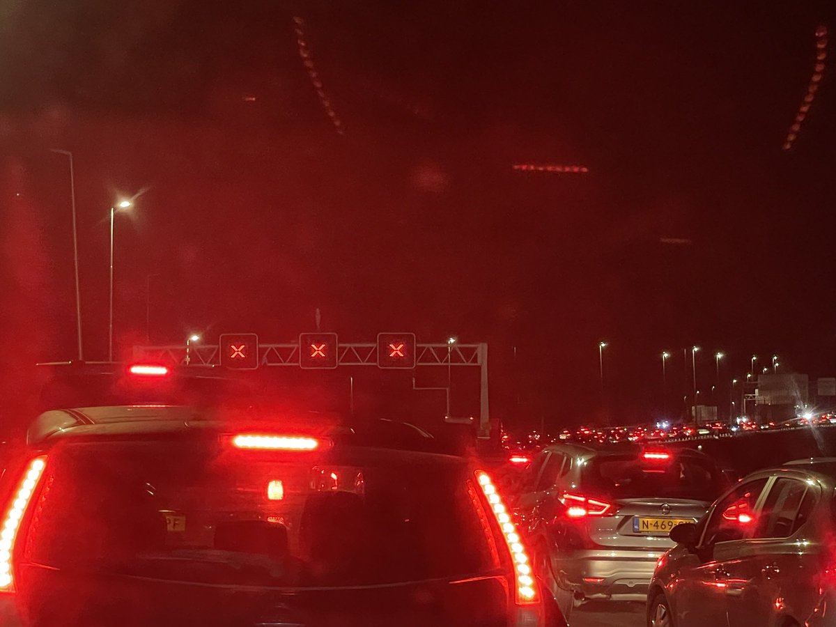 Wat is er aan de hand op de a7 van zaandam naar hoorn <a href="/RWSverkeersinfo/">Rijkswaterstaat Verkeersinformatie</a> ?