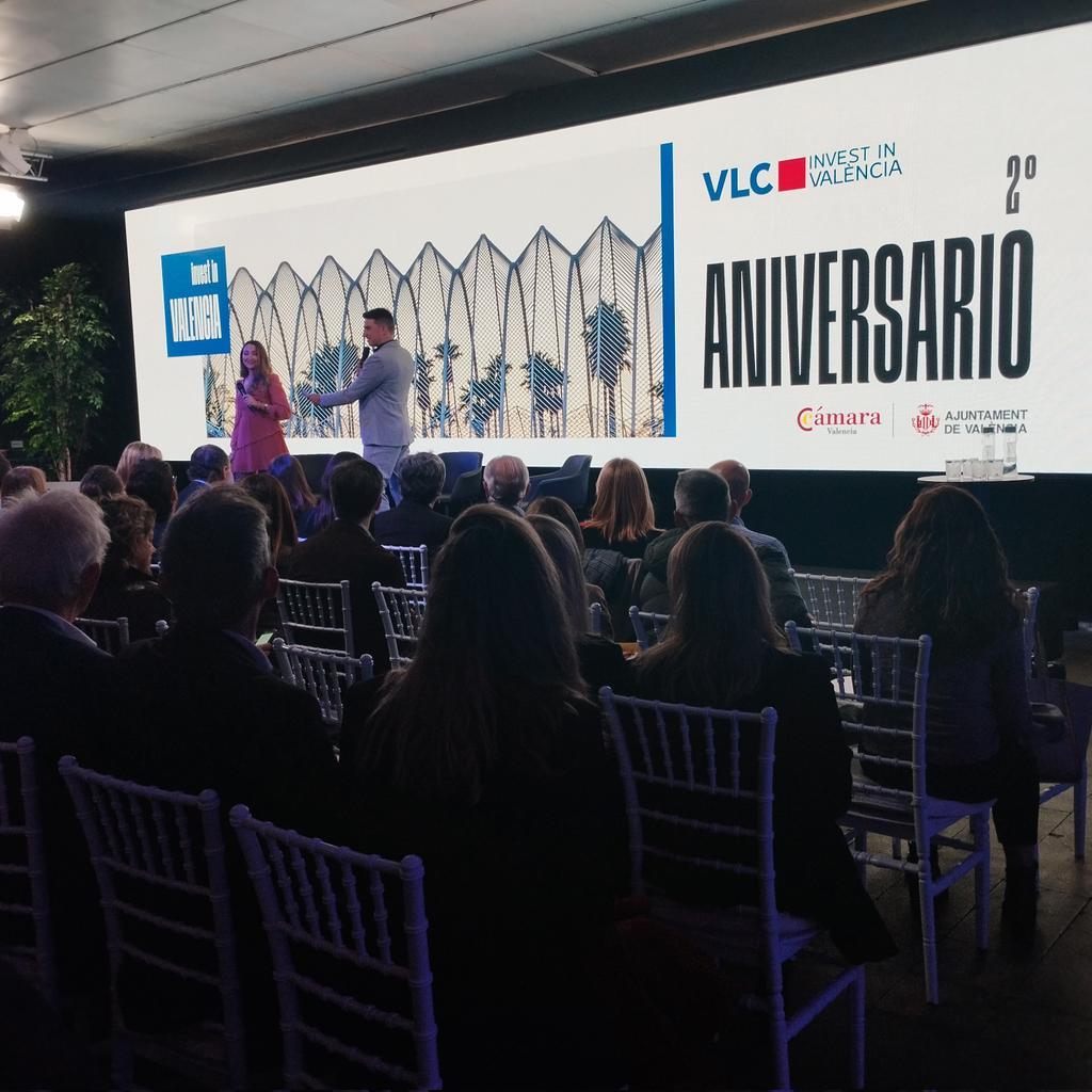 investinvlc's tweet photo. Here we go! 🎇#investinvalencia #secondanniversary https://t.co/U6xuwaYLbk