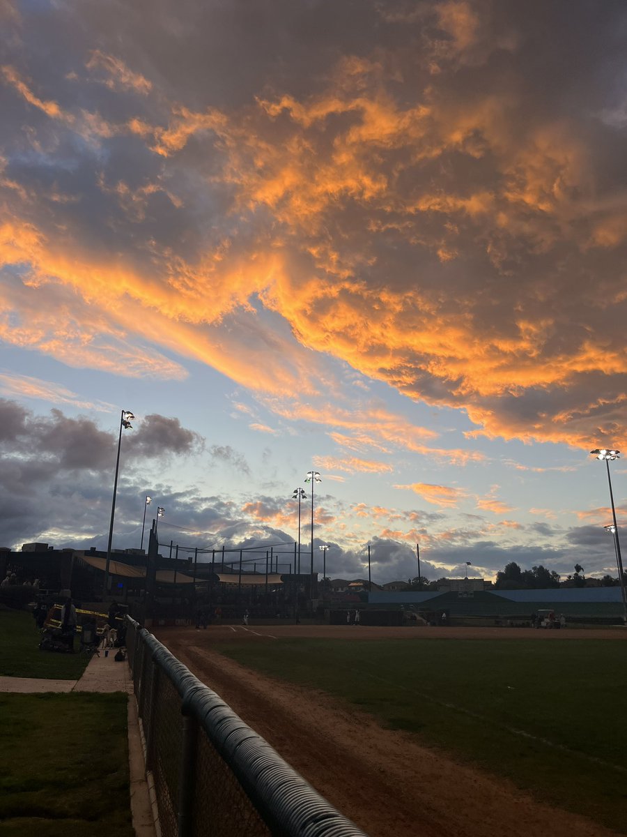 CoachB22_'s tweet photo. Had a great time watching some competitive softball in California! Can’t wait to be back in the summer! #RollPards https://t.co/VzfnE6lYG1