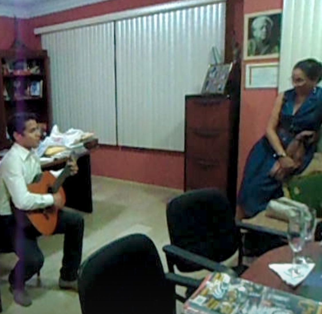 CesarPazFBI's tweet photo. #PierinaCorrea niega haberse reunido con Cristian Loor pero el prueba haberla visitado hasta en su casa y oficina
#VALIJADIPLOMATICA 
#marcelaaguiñaga #ricardopatiño  
#ecuador #narcotráfico 
#cocainaliquida #guayaquil #Corrupcion 
#RedDeTuiterosDemocraticos #CesarPazFBI https://t.co/j5tEaWMMN4