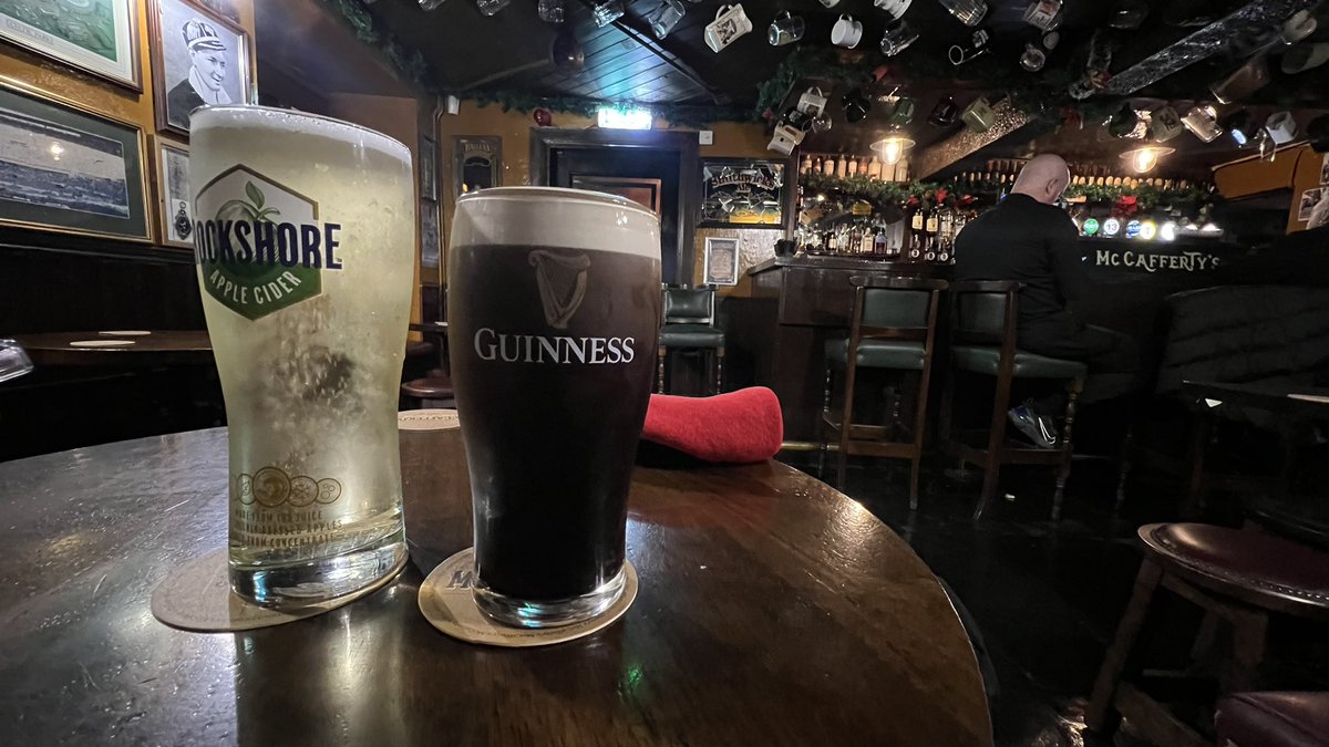 wapple15's tweet photo. Tuesday evening #CiderView #BeerView #Donegal 🇮🇪 
#BeerOclock McCafferty’s Bar https://t.co/JXSrh6txmh
