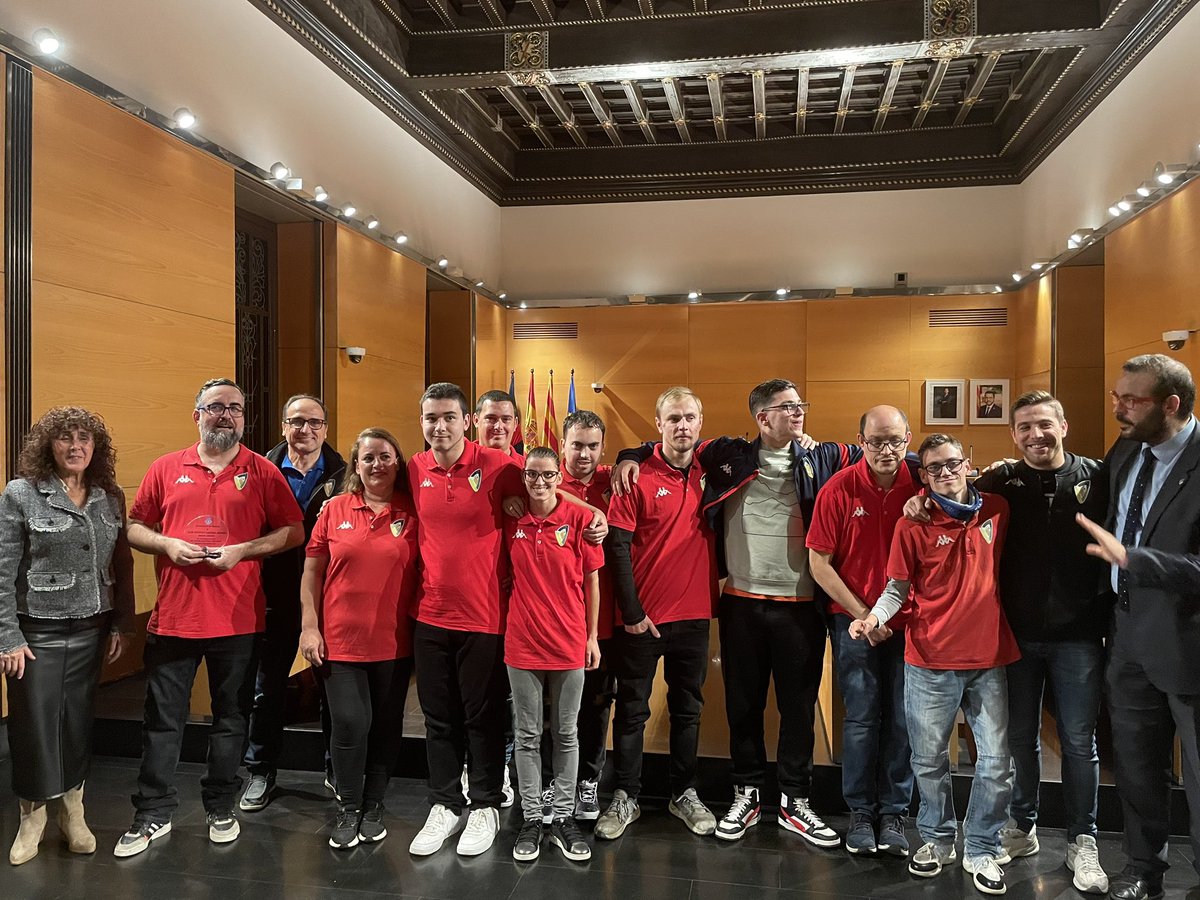 matarocat's tweet photo. L'equip del @cjhmataro d'esport inclusiu ha quedat, per tercer any consecutiu, Campions de la Lliga de Mano en Mano
Felicitats i a continuar entrenant i competint!! https://t.co/WKhWH0XMH8