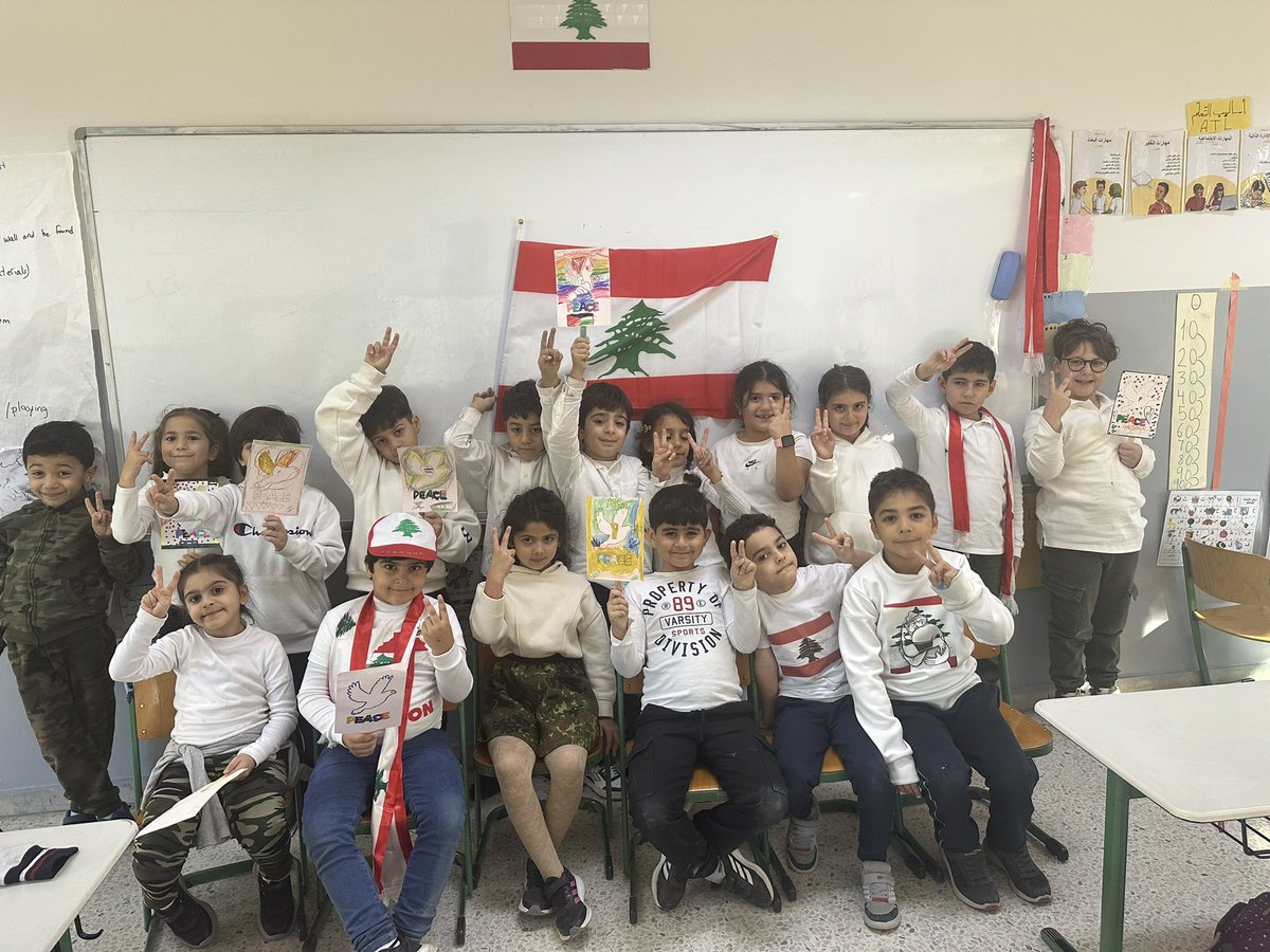 I wish you sense of national pride 🇱🇧! #IndependenceDay #Gr2B  <a href="/Hhhsinfo/">Houssam Hariri HS</a> <a href="/dina_jradi/">Dina Jradi</a> <a href="/TawilNoor/">Noor Taweel</a> <a href="/sashgh/">Sasha Ghosn</a> <a href="/HananKozbar/">hanan kozbar</a> <a href="/HalaAlKotob/">Hala Al Kotob</a>
