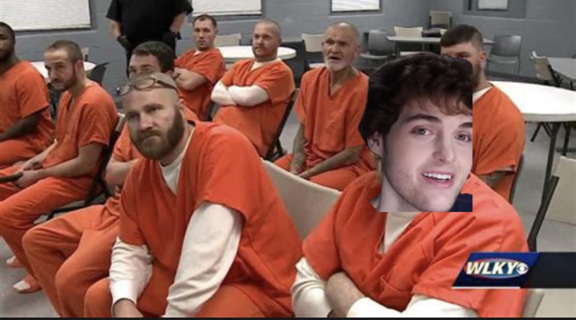 randyswrld_'s tweet photo. @dreamwastaken They don’t allow masks in prison btw https://t.co/qxjzBJhNyC