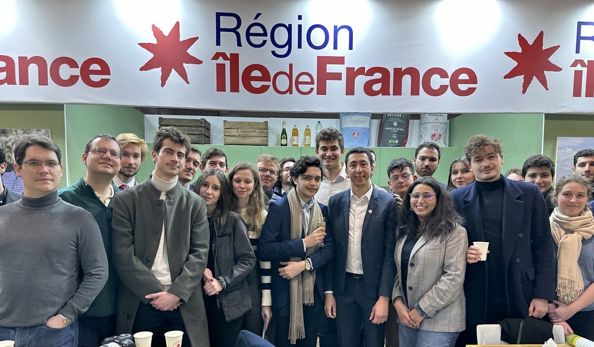 othmannasrou's tweet photo. Tout mon soutien @GuilhemCarayon pour la présidence des Jeunes Républicains.
Tu as su pendant ton premier mandat redynamiser notre mouvement jeune. Avec ton équipe, tu sauras porter avec force nos convictions sur le terrain et dans les médias. Vous avez toute ma confiance ! 🇫🇷 https://t.co/2McF2ypDhs
