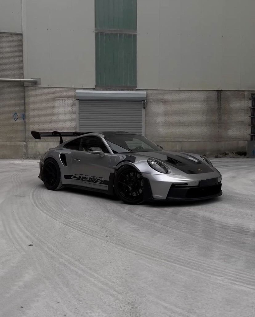 Jordan92338366's tweet photo. 993 GT3RS Weissach Pack🩶🥷 https://t.co/Zb4V835WXF