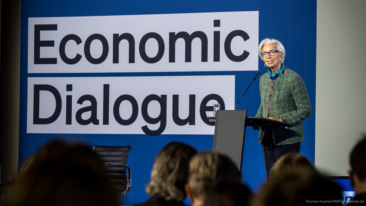 Christine Lagarde tweet media