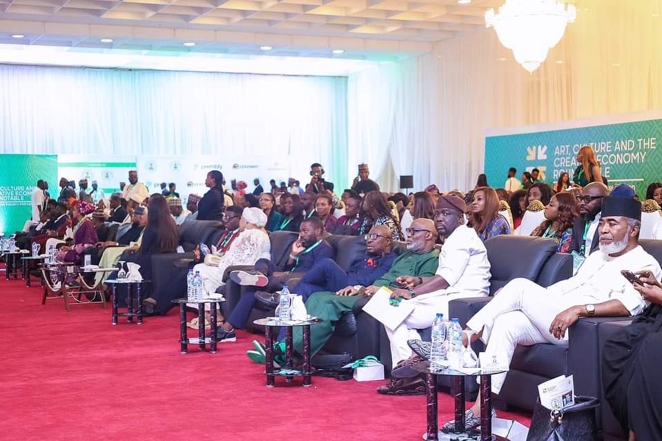 BMB1_Official's tweet photo. Today’s Roundtable, themed ‘A Creative Intervention,’ celebrated a remarkable success, with a diverse assembly of influential stakeholders from the creative industry in attendance.
#FMACCE #CreativeEconomyRoundtable #CreativeDialogue #CulturalLeadership https://t.co/AClySdroJs